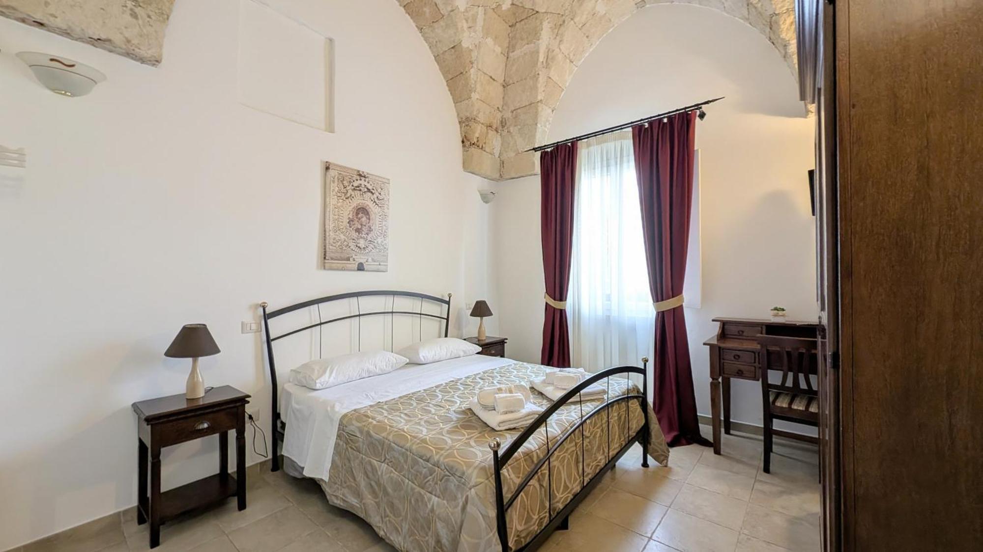 וגלי B&B Corte Regina Esther מראה חיצוני תמונה