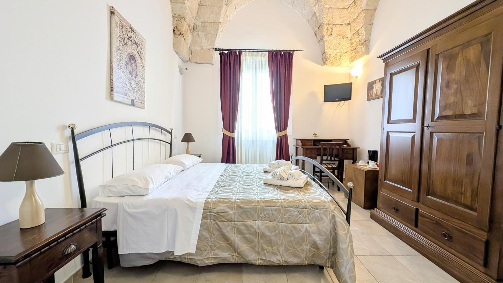 וגלי B&B Corte Regina Esther מראה חיצוני תמונה